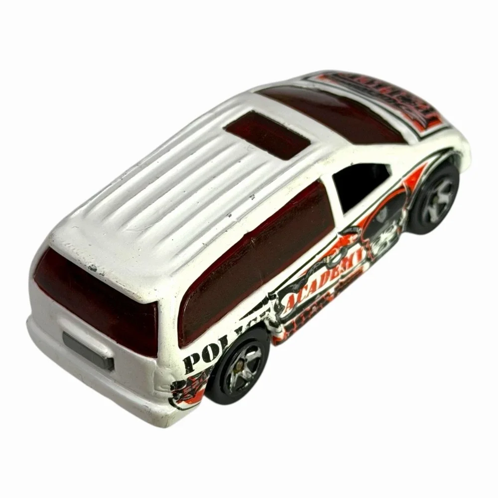 2003  ''ROLL PATROL'' #169 Hot Wheels Police Academy Dodge‎ Van Diecast Toy Car